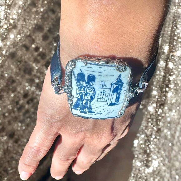 Blue Willow Nutcracker China Leather Bracelet With Silver Blend Bezel Artisanal - Picture 8 of 17